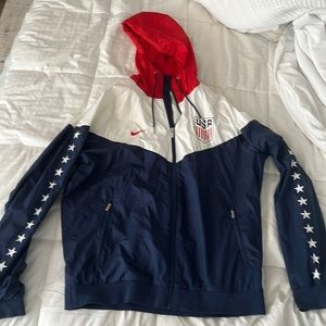 Nike team usa windbreaker